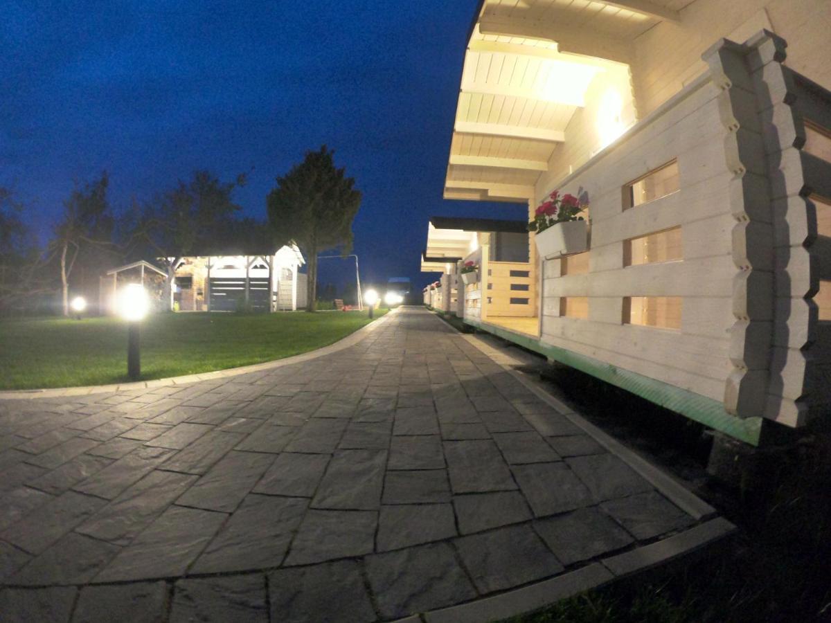 Domki Letniskowe Rejs Ustronie Morskie Exterior photo